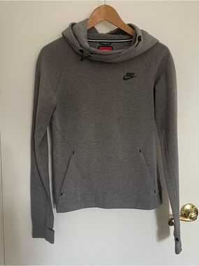 Nike Heather Gray Drawstring Hooded Sweatshirt